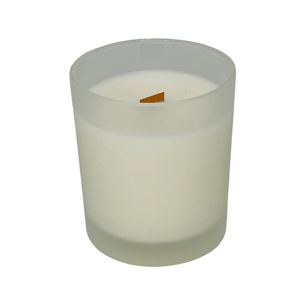 Citrus Linen Sassy Signature 10oz Hand-Poured Crackling Wick Candle & Lid